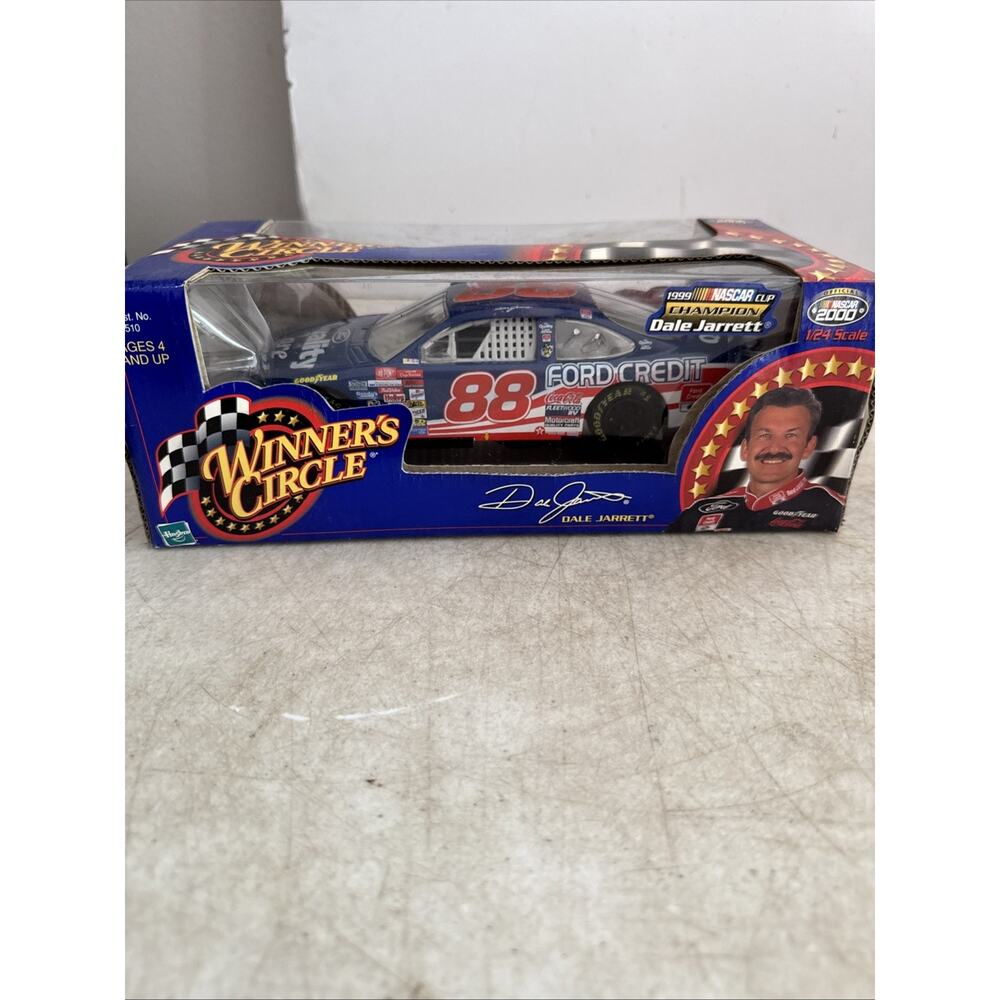 Dale Jarrett #88 Quality Care 1998 Nascar Winner’s Circle 1/24 Scale